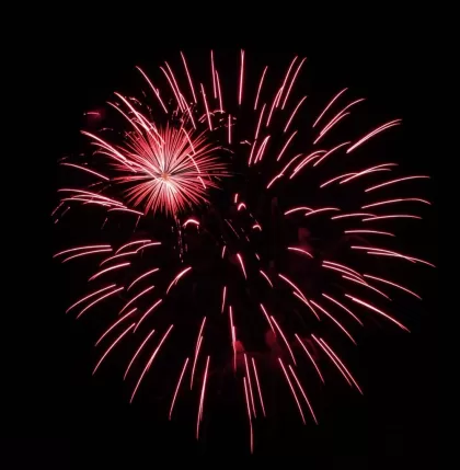 Firework shireah ragnar 305406 unsplash 1001x1024